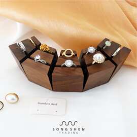 仿木制品展示架在工艺美术品及礼仪用品销售中的应用