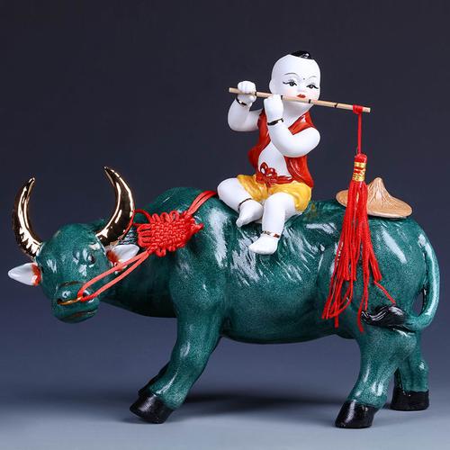 景德镇陶瓷牧童骑牛摆件 现代家居中的田园诗意与工艺美学